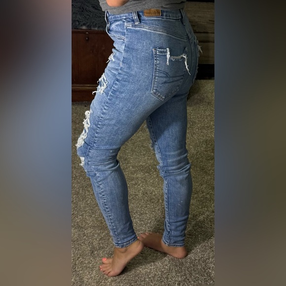 American Eagle Outfitters Ripped Light Blue Skinny Jeans - Picture 7 of 10